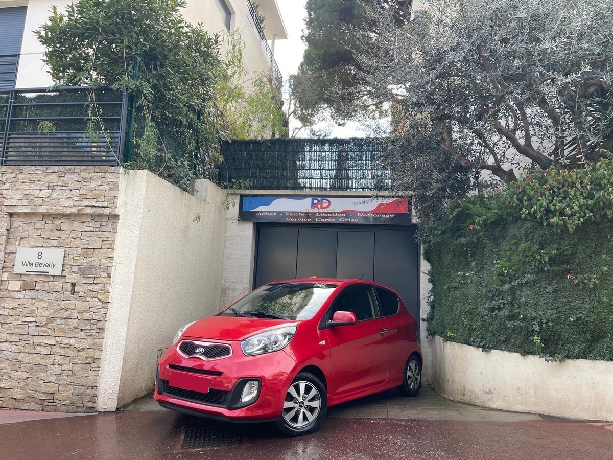 Kia Picanto 1.0i 69 CH 1°MAIN "GARANTIE 12 MOIS"