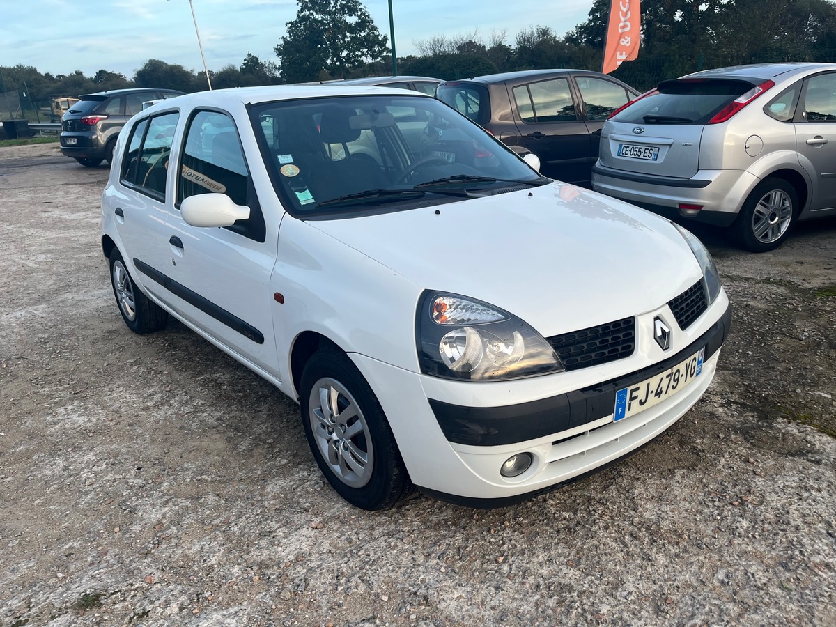 RENAULT Clio 1.2  16v