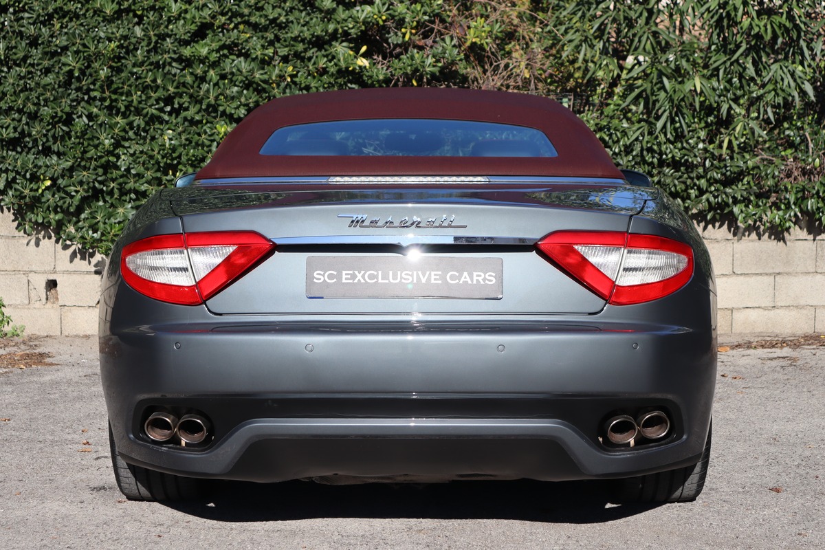 Maserati GranCabrio 4.7 V8 440 cv  - Sort d'entretien  - BVA