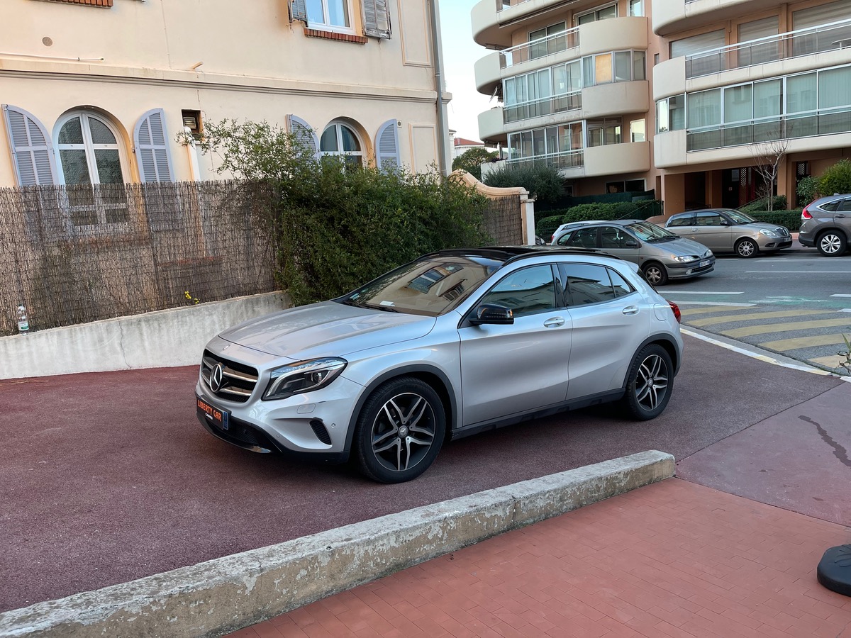 Mercedes-Benz GLA 220 cdi 4 MATIC  FT650FV