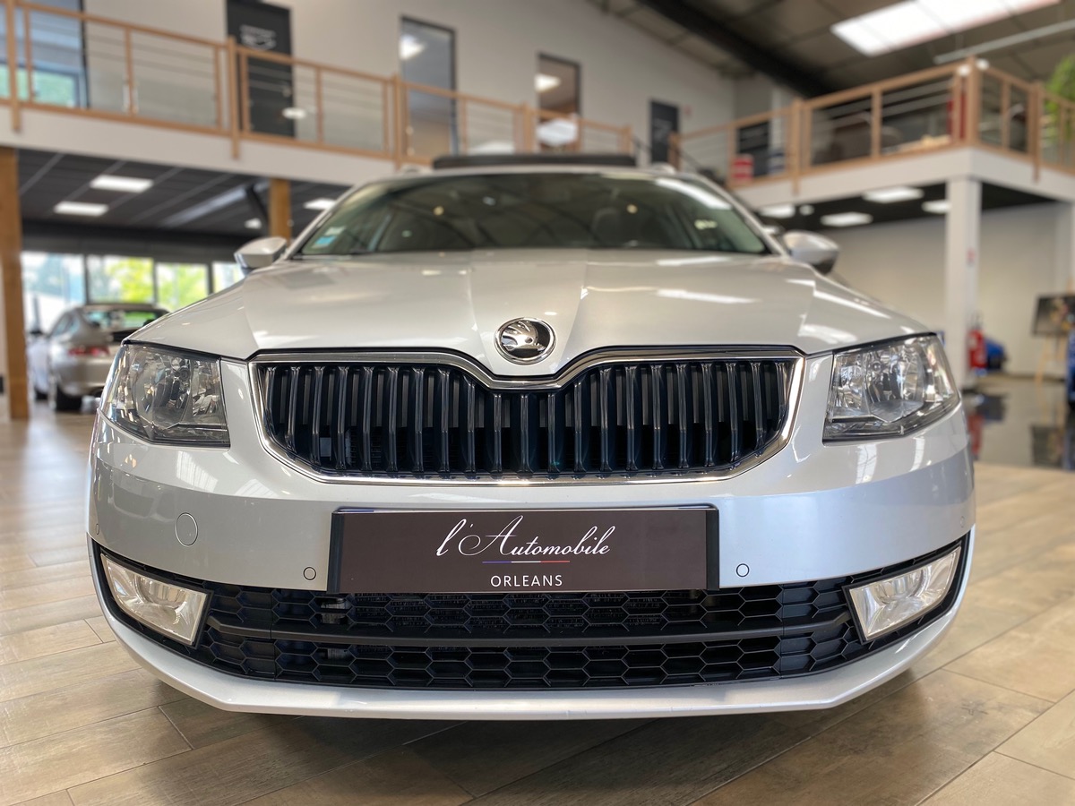 Skoda Octavia COMBI 2.0 TDI 150 DSG6 TOIT/TEL/ATT