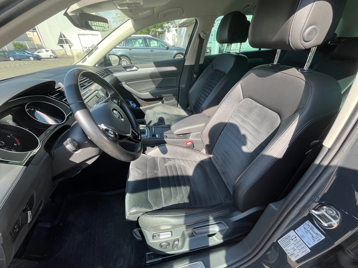 Volkswagen Passat Break SW 2.0 TDI 4Motion DSG6 190cv Finition Carat, attelage, Suivi Complet.