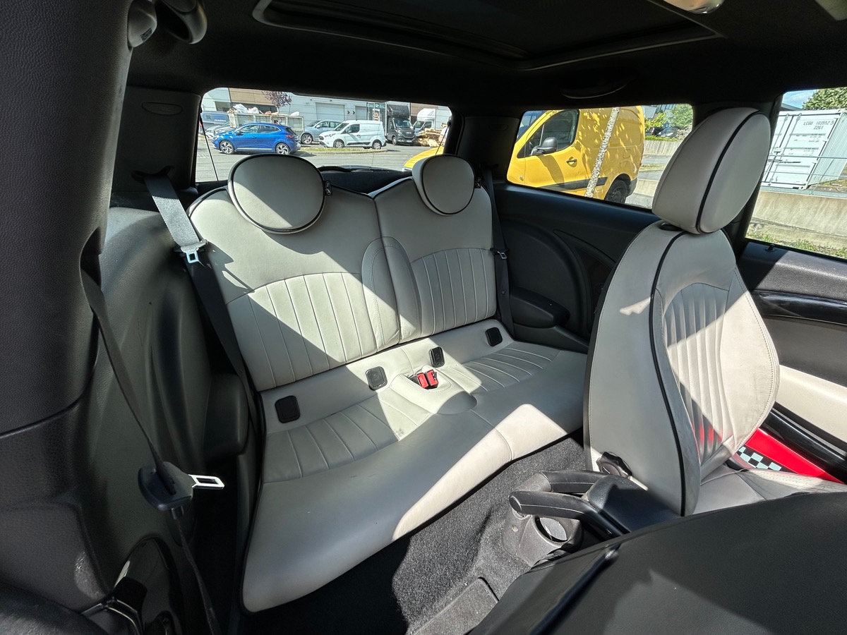 Mini Mini Cooper JCW 1.6 211