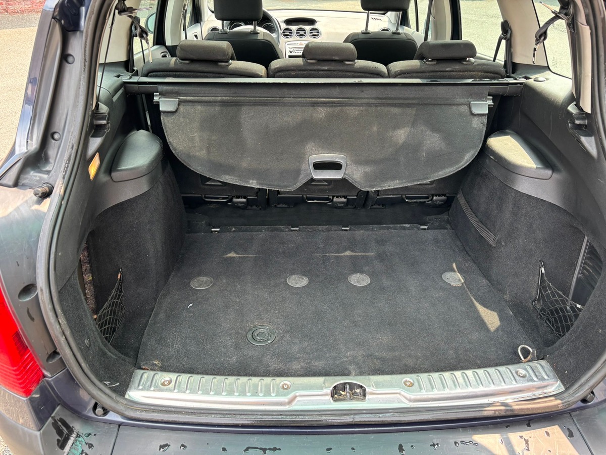 Peugeot 308 SW 1.6 HDI 90 CONFORT PACK - DISTRIBUTION NEUVE - GARANTIE