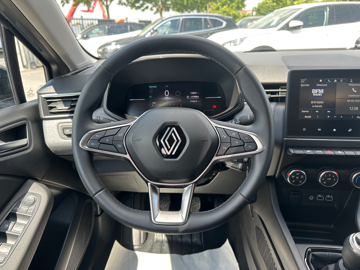 RENAULT Clio V FACELIFT 1.0 TCE 90CH / PRIX HORS TAXE POUR L'EXPORT