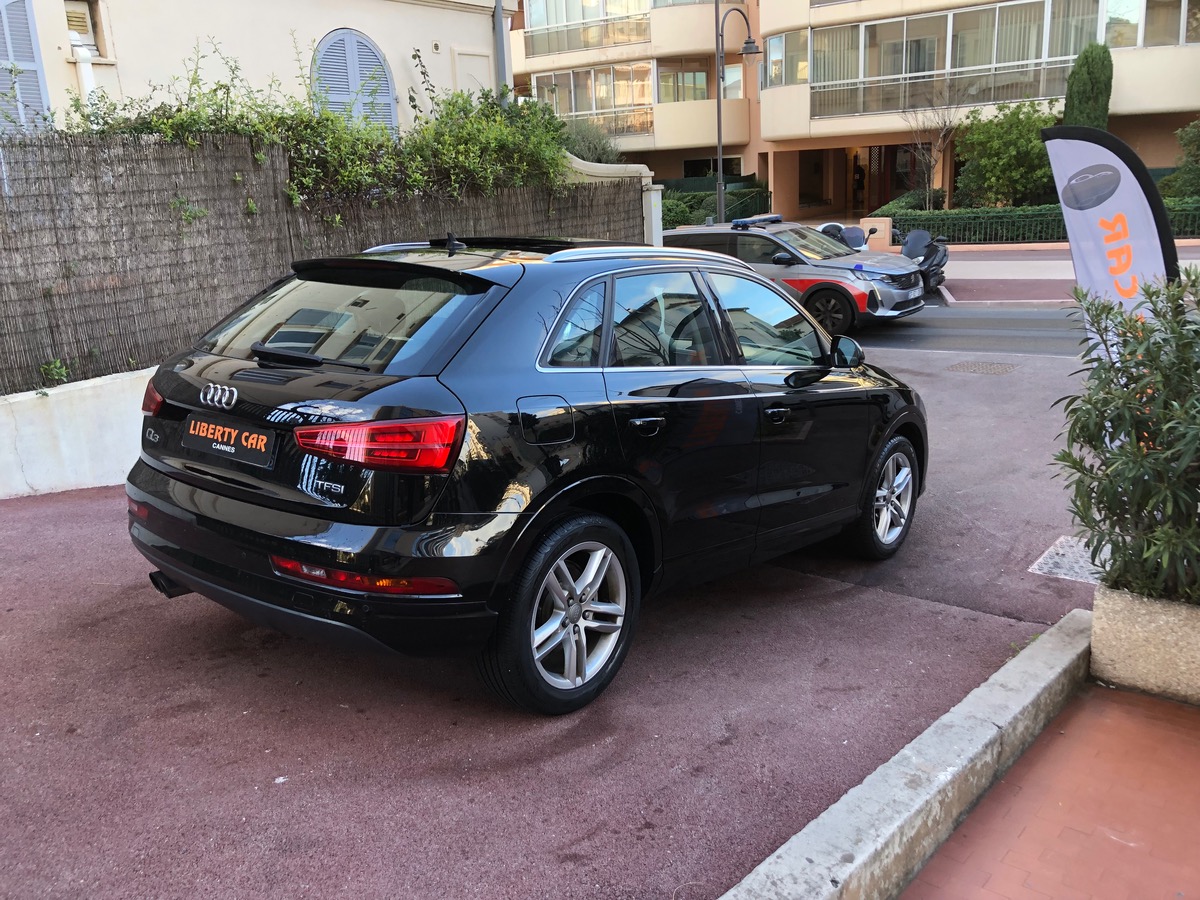 Audi Q3 1.4 tfsi 150 cv S-Line 1ère Main Phase 2/ Toit Ouvrant / GPS / Radars Av-AR