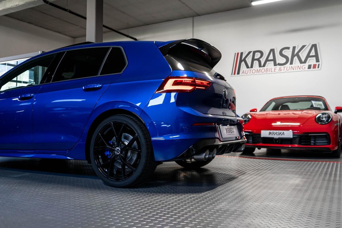 Volkswagen Golf VIII 2.0 TSI 333ch R 20 ans 4Motion DSG7