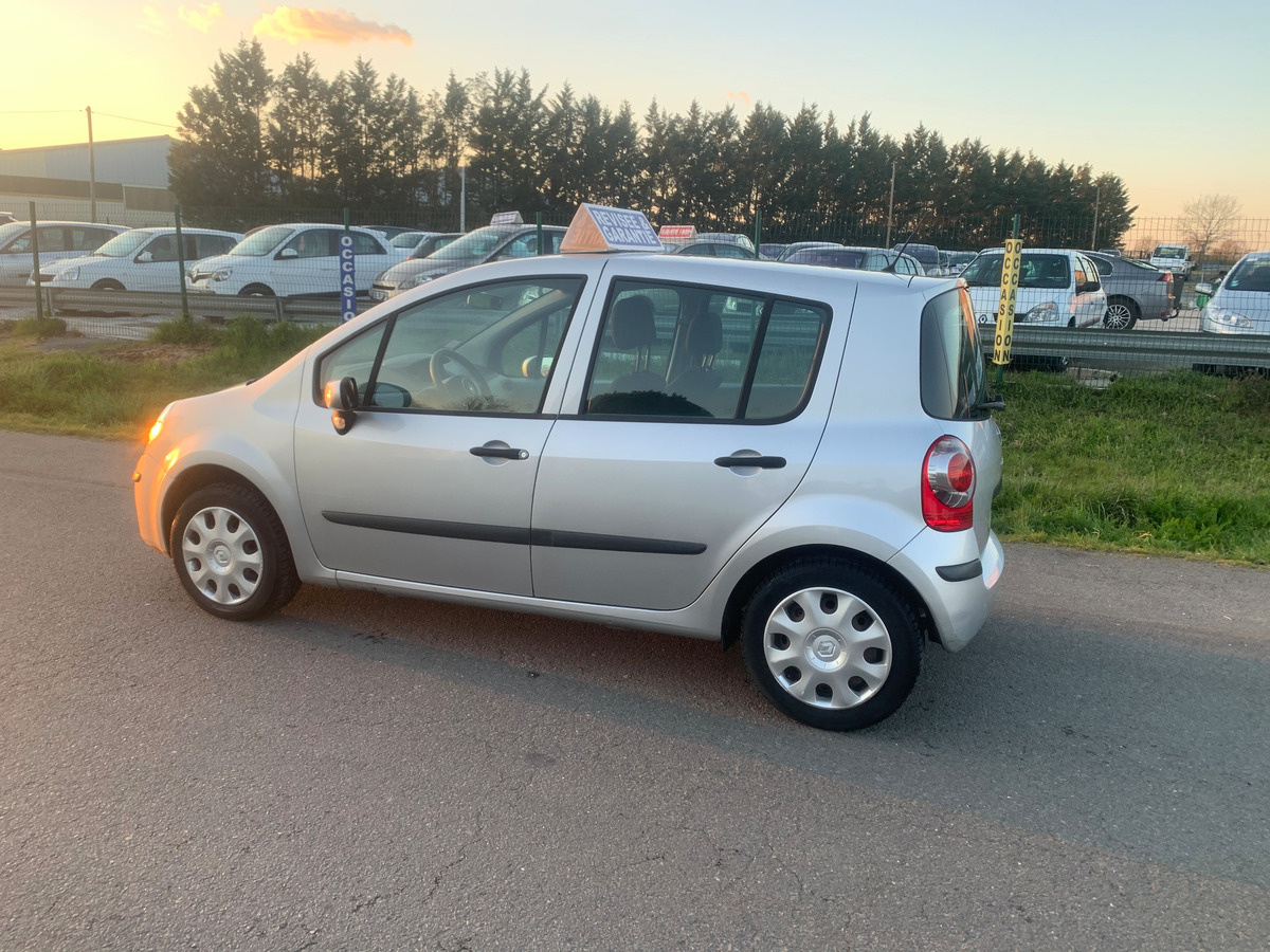 RENAULT Modus 1.5 dci - 85CH 91115KM