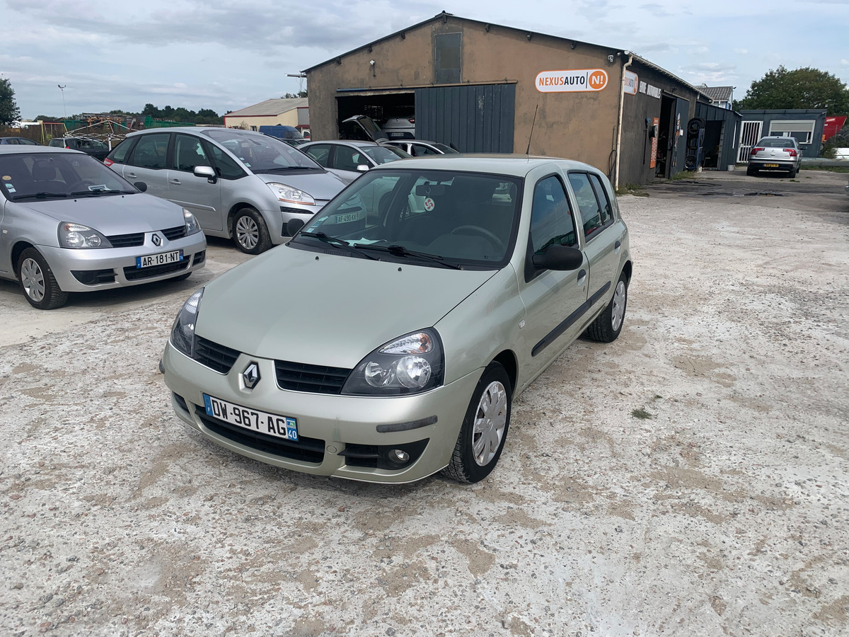 RENAULT Clio 1.5 dci - 65