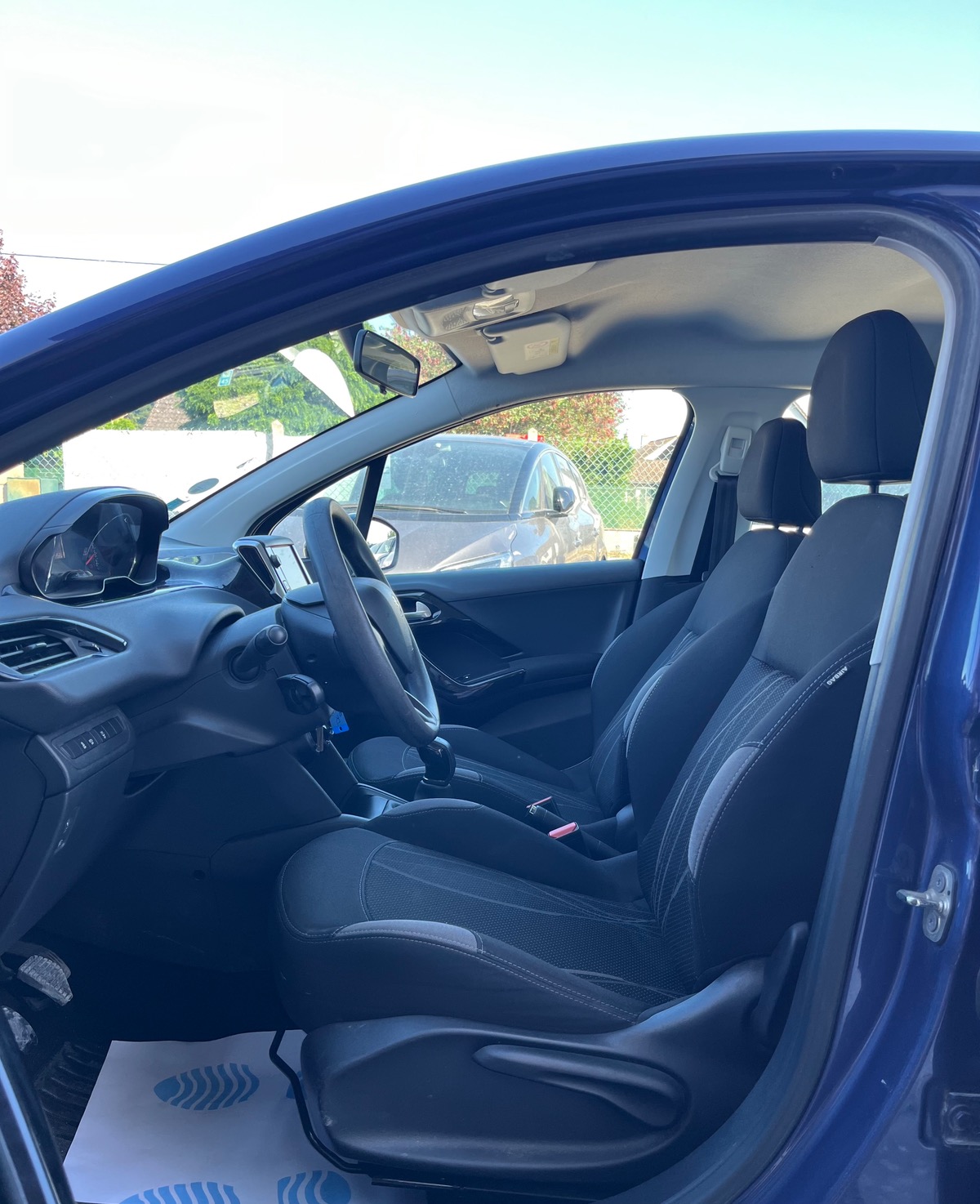Peugeot 208 1.6 HDI 92 CV