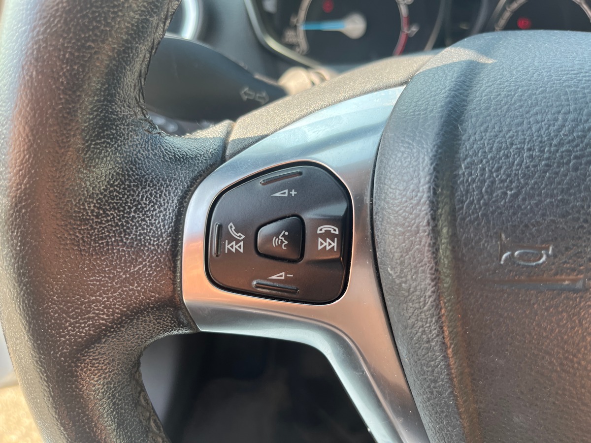 Ford Fiesta 1.25 82ch, BLUETOOTH