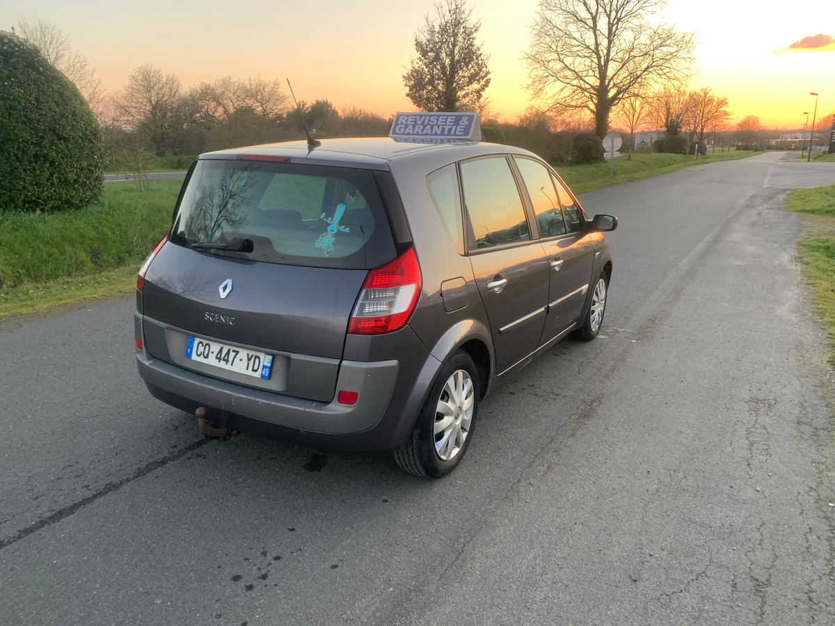 RENAULT Megane scenic 1.9 dci - 125ch 205016km