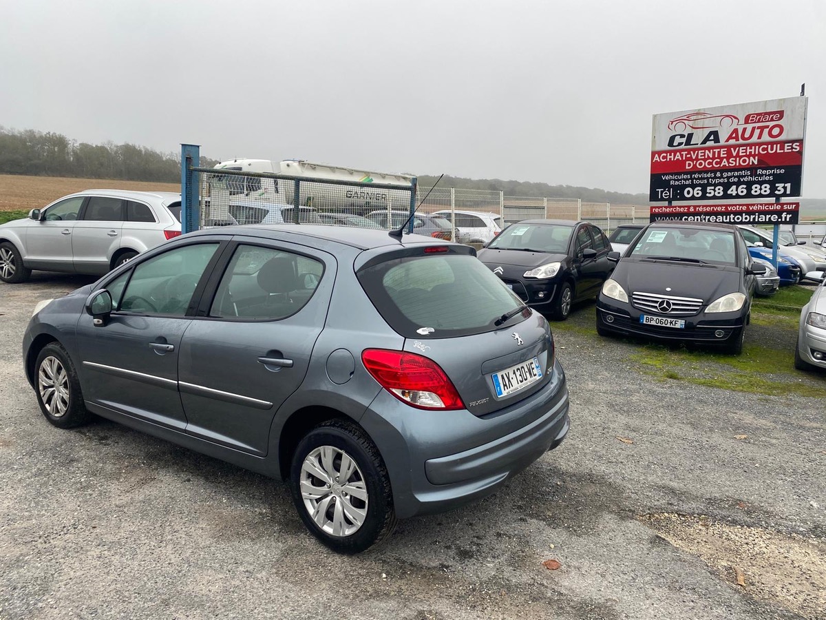 Peugeot 207 1.4 hdi 70cv phase 2 de 08/2010