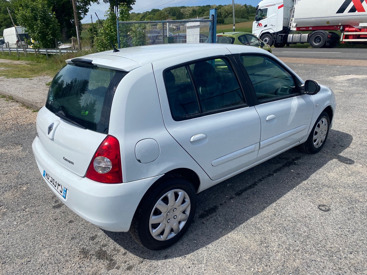 RENAULT Clio campus 1.5 dci 65cv faible km
