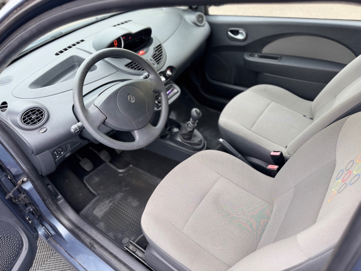RENAULT Twingo 1.2 i LEV 75 cv - CLIMATISATION - IDEAL JEUNE PERMIS