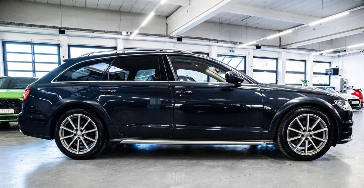 Audi A6 Allroad 3.0 V6 TDI 272ch Avus quattro S tronic 7 Bose Toit ouvrant Attelage