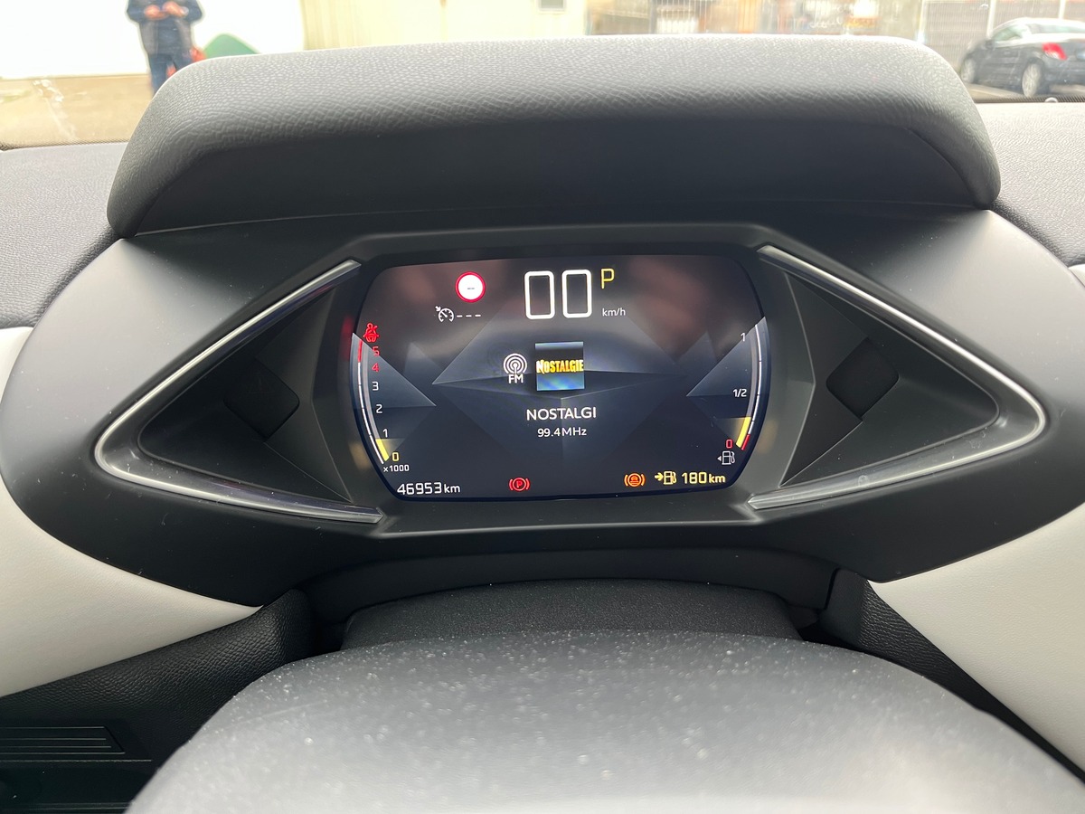 DS DS 3 CROSSBACK BLUE HDI 130ch EAT8,  RIVOLI, SUIVI COMPLET DS, SIEGES CHAUFFANT,