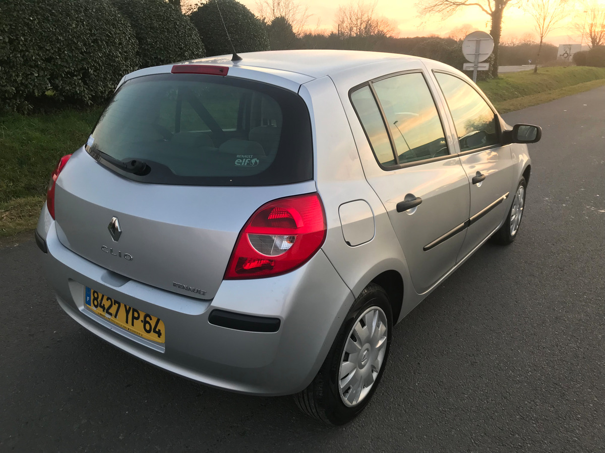 RENAULT Clio 1.5 DCI 70CV EXPRESSION 155987 KM