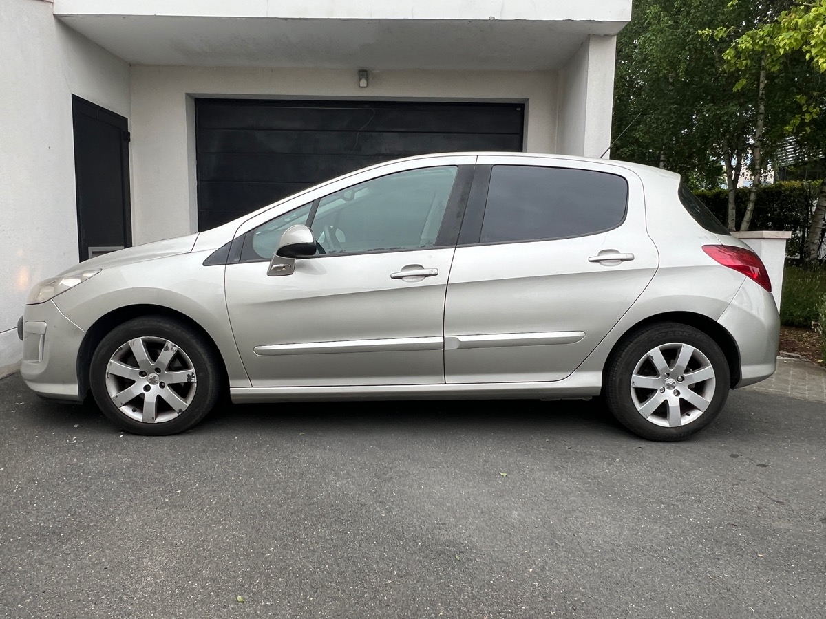 Peugeot 308 Neubauer 1.6 HDI 90 Boite Auto 6