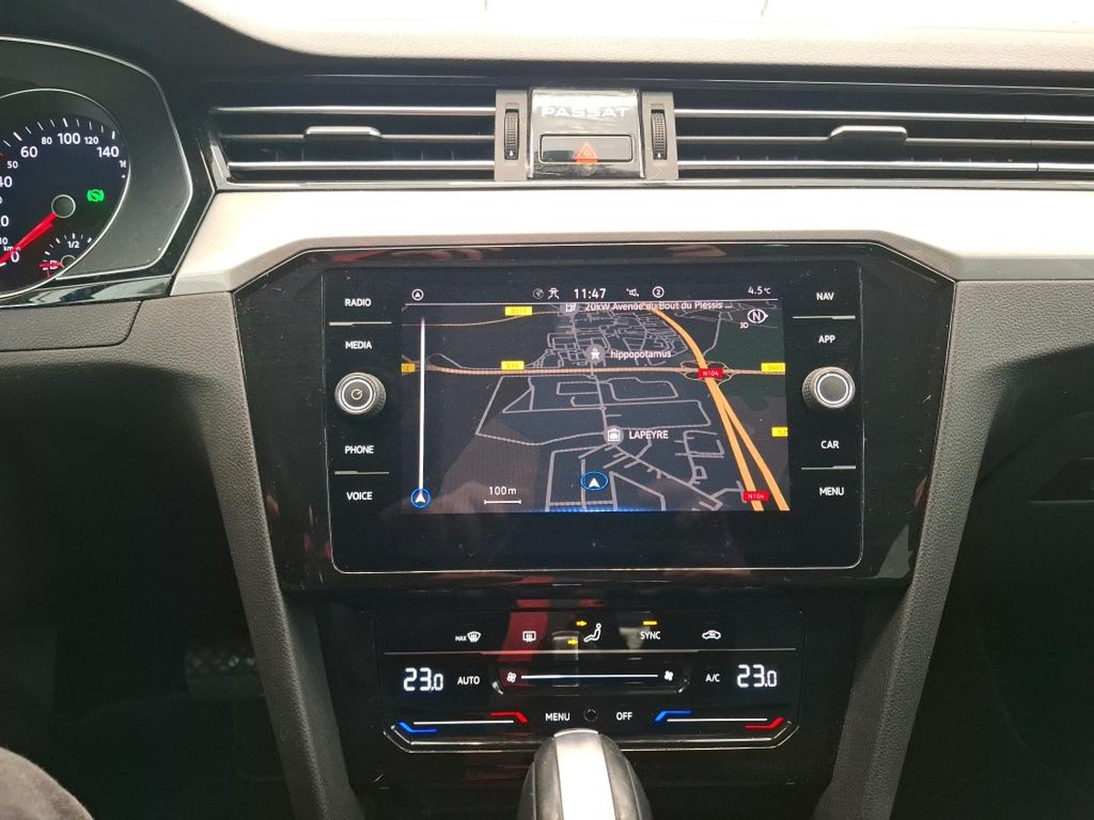 Volkswagen Passat SW 2.0 TDI 150 DSG7 BUSINESS