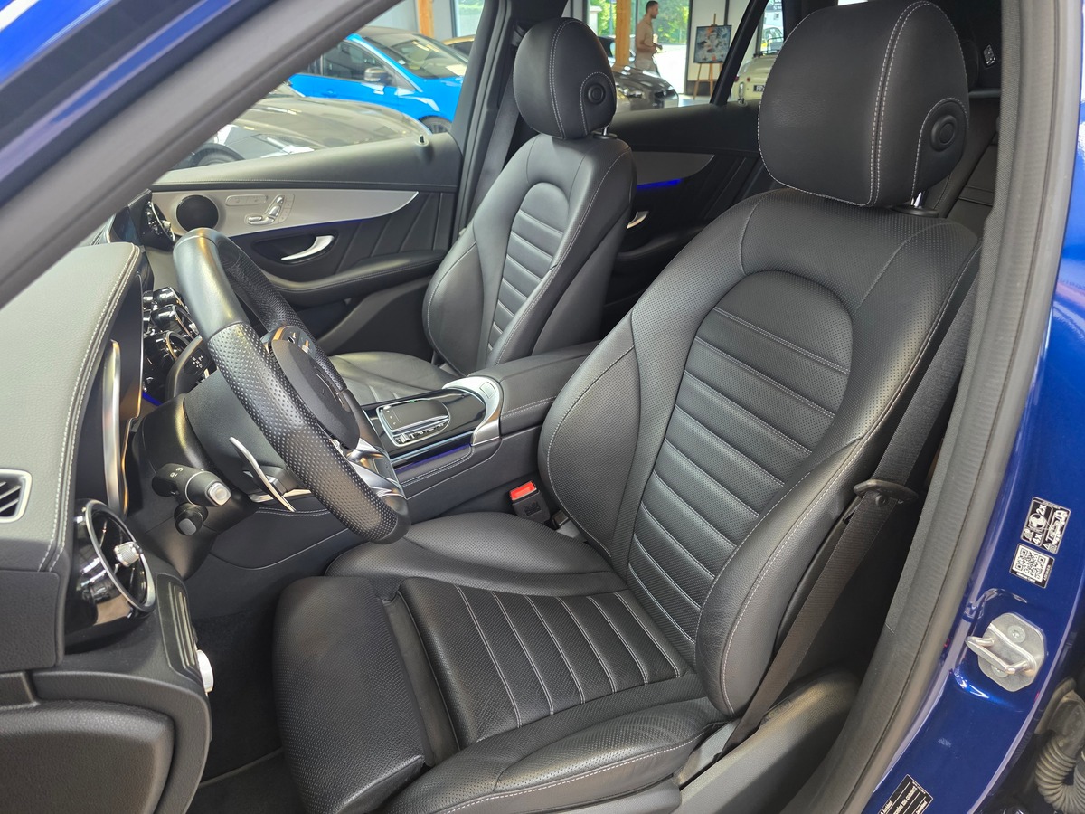 Mercedes-Benz Class GLC 3.0 43 AMG 390 PHASE 2 // SIEGES CHAUFFANTS / VENTILES // CAM / 21