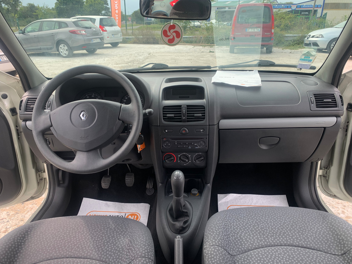 RENAULT Clio 1.5 dci - 65