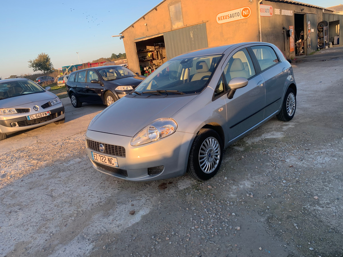 Fiat Punto grande 1.4i - 77CH 138205KM