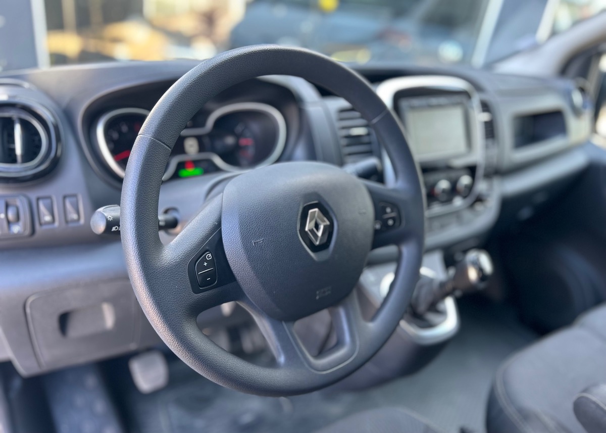 RENAULT Trafic III (2) FOURGON CONFORT L1H1 1200 DCI 120