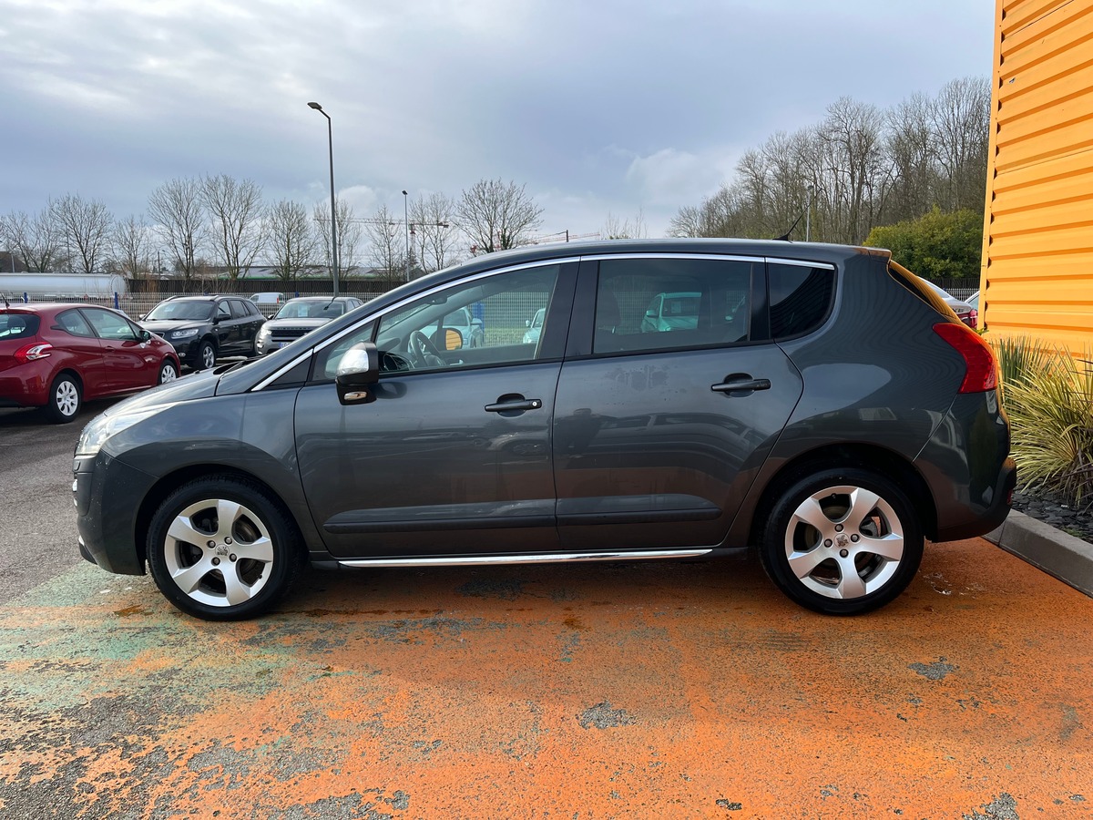 Peugeot 3008 1.6 HDi 110 CH PREMIUM boite automatique