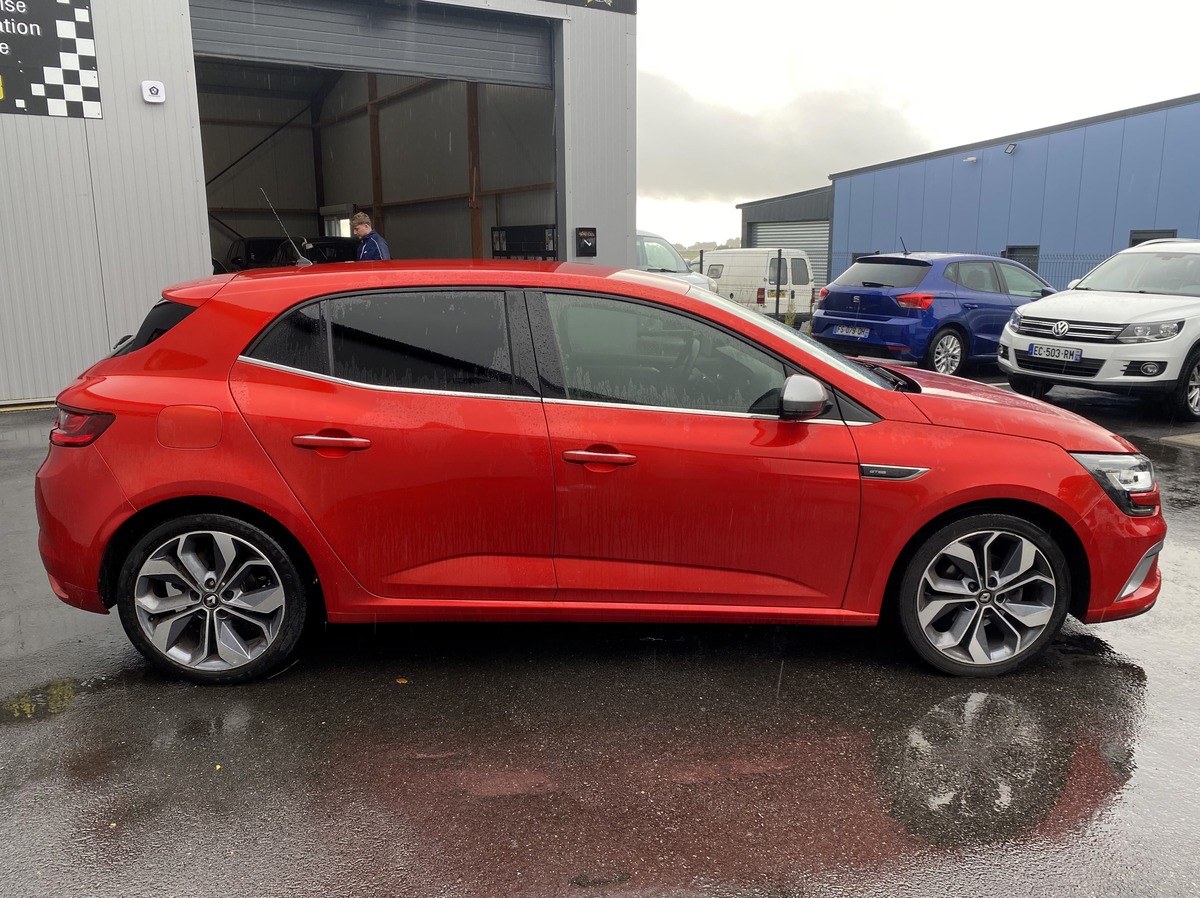 RENAULT Megane IV 1.3 TCE 130 CH GT LINE