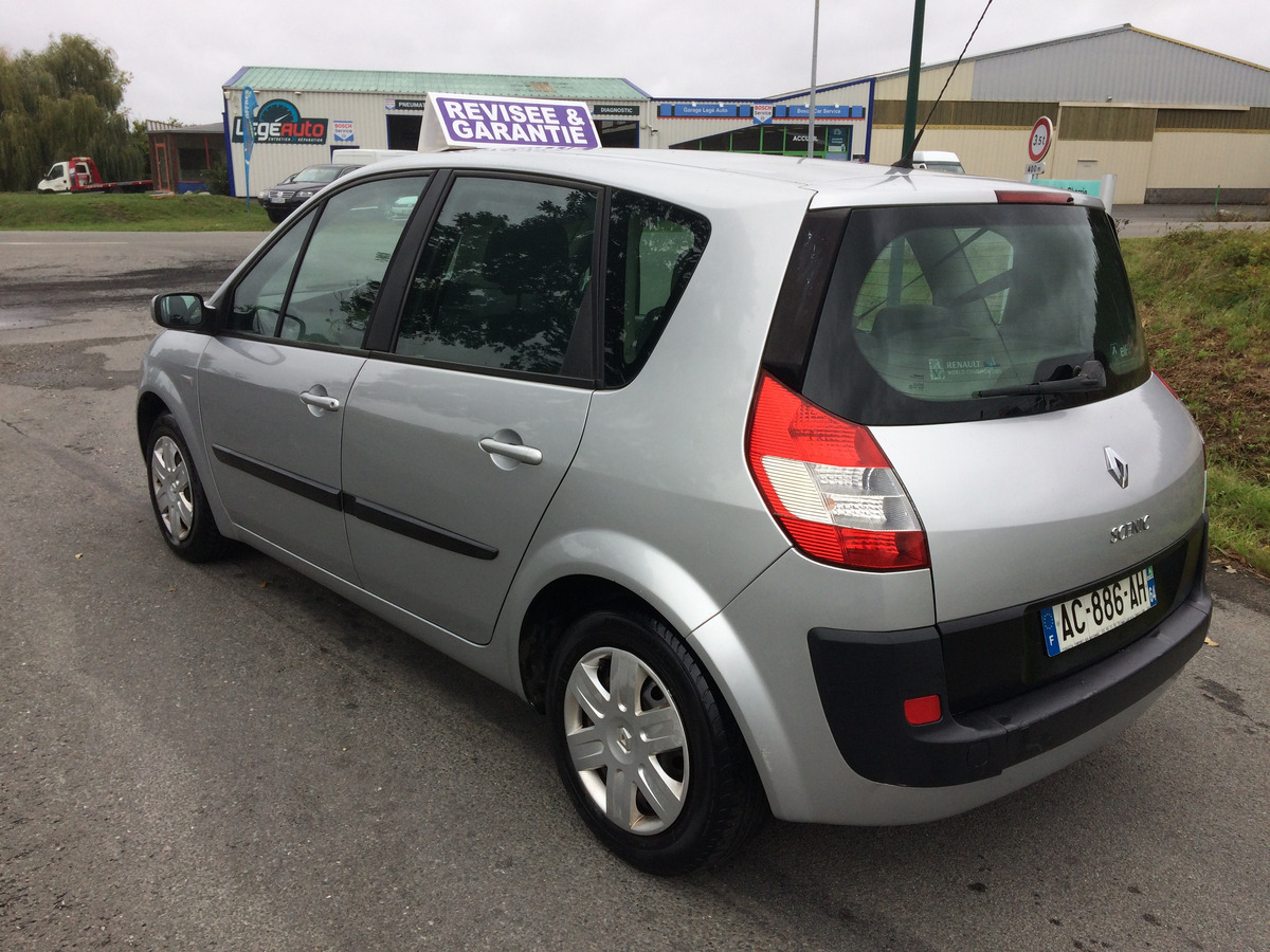 RENAULT Megane scenic 1.5 dci 105CV 108920 KM