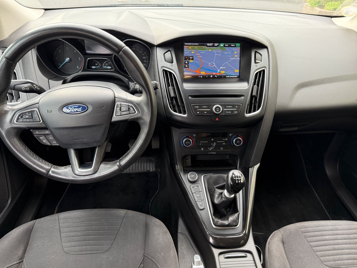 Ford Focus Titanium 1.6 TDCI 115 CV S&S 1er main 4XCBL