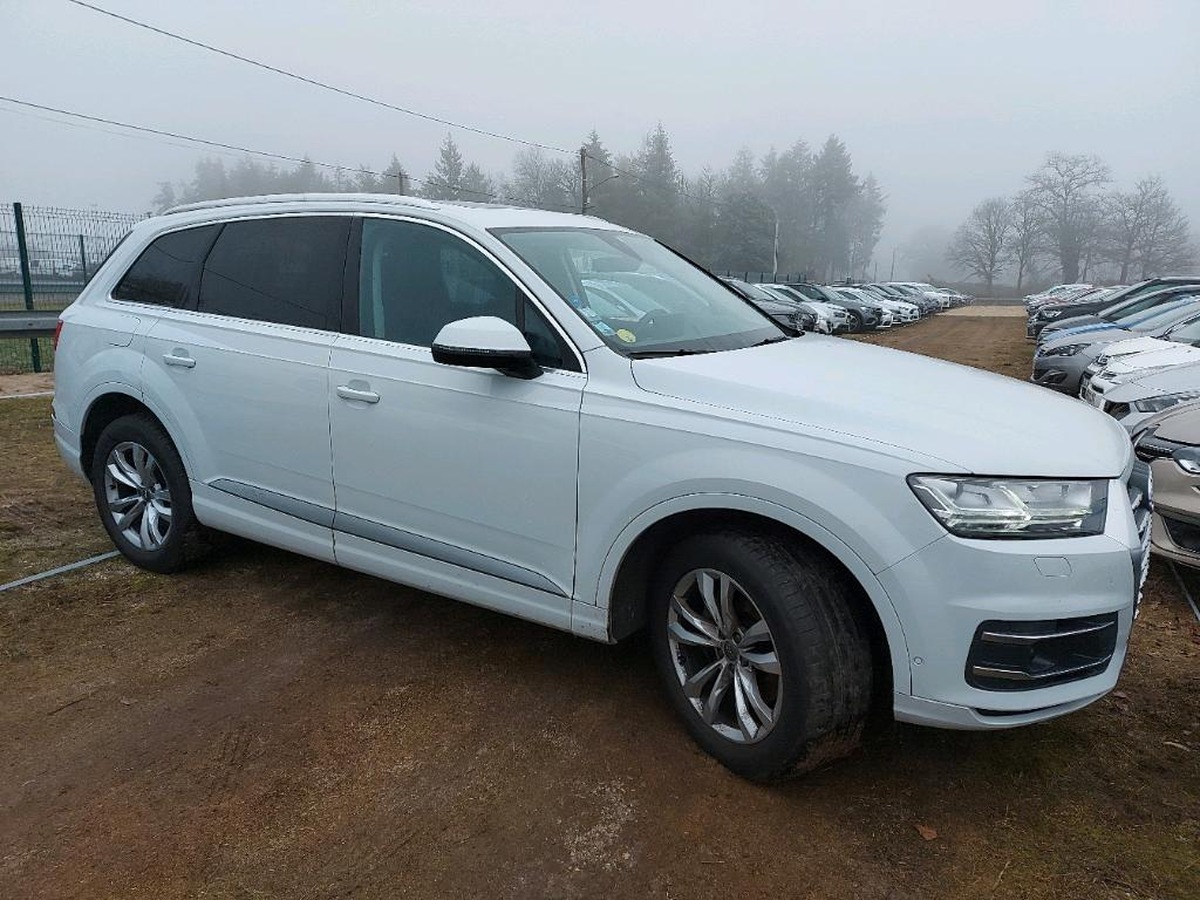 Audi Q7 3.0 TDI 272 AVUS + ATTELAGE / TVA