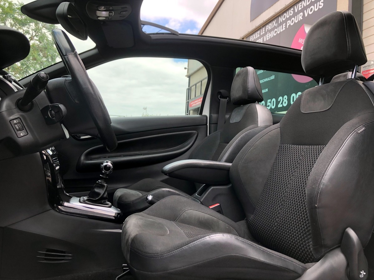 Citroën DS3 CABRIOLET 1.6 THP 155 SPORT CHIC