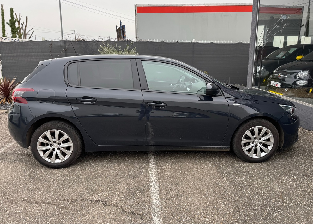 Peugeot 308 II (2) 1.5 BLUEHDI 100 S&S STYLE