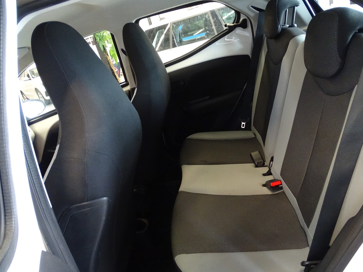 Toyota Aygo II 1.0 VVT-I 69 Ch X-PLAY 5P ( Caméra de recul / Régulateur / Clim )