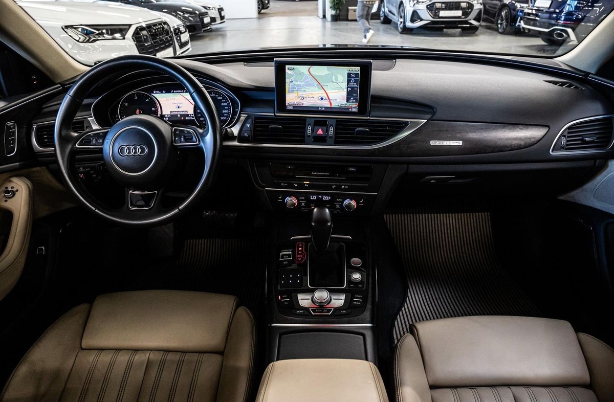 Audi A6 Allroad 3.0 V6 TDI 272ch Avus quattro S tronic 7 Bose Toit ouvrant Attelage
