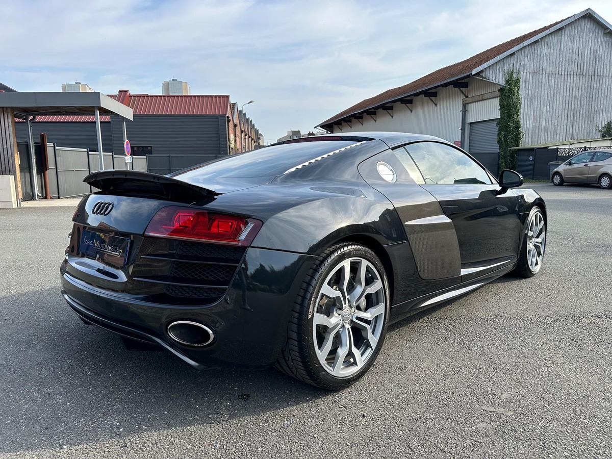 Audi R8 V10 5.2 525 Quattro