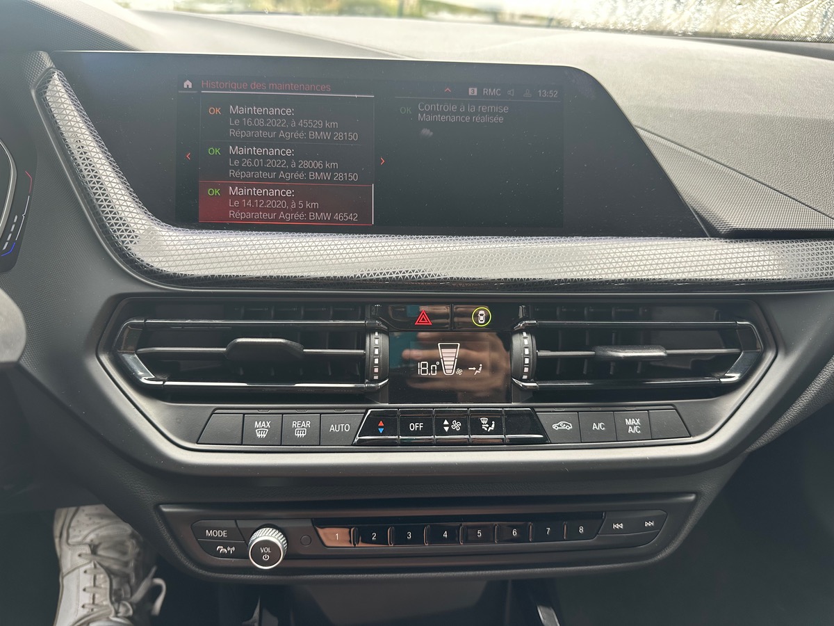 Bmw Série 1 118 i LOUNGE 135CH BVA7 1 ERE MAIN