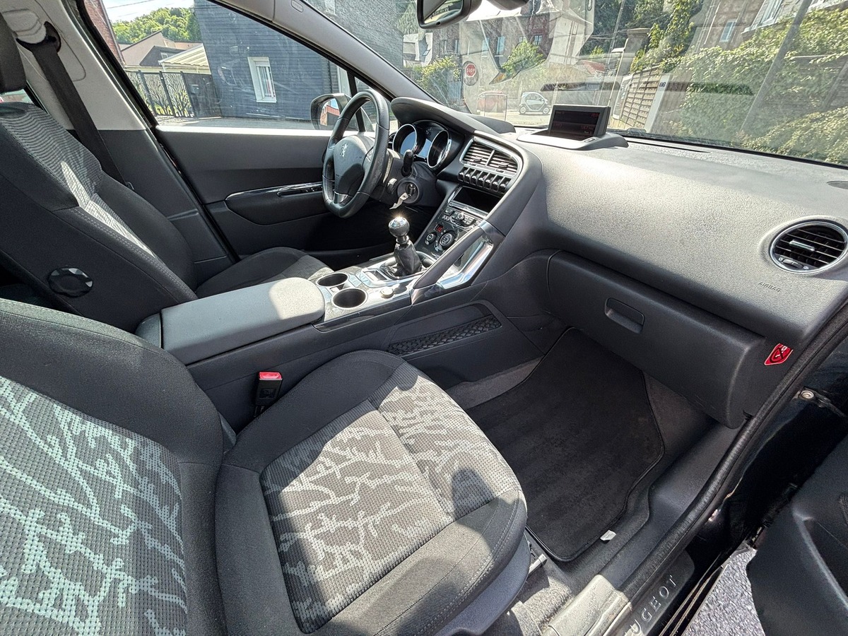 Peugeot 3008 2.0 HDI Premium Pack - ATTELAGE - DISTRIBUTION NEUVE - GARANTIE