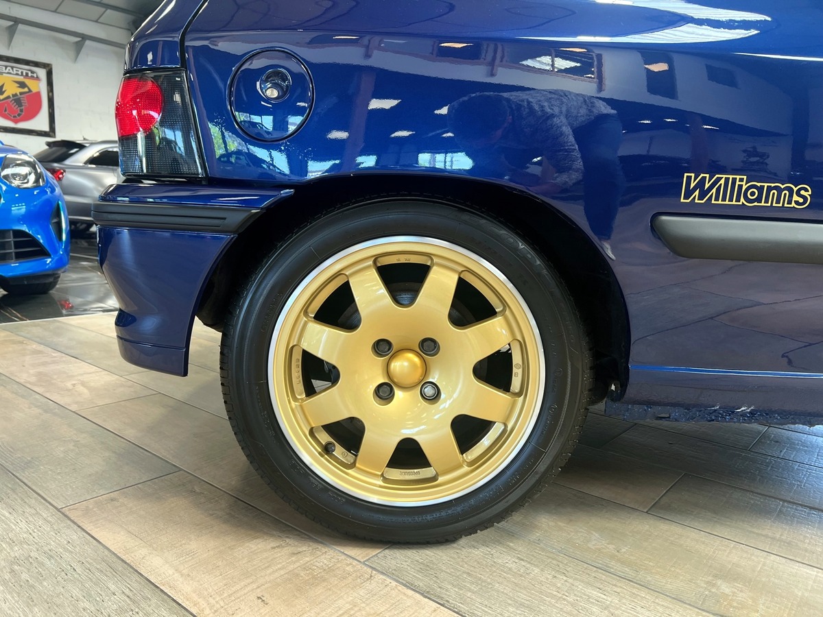 RENAULT Clio WILLIAMS II 2.0 150 + TOIT OUVRANT