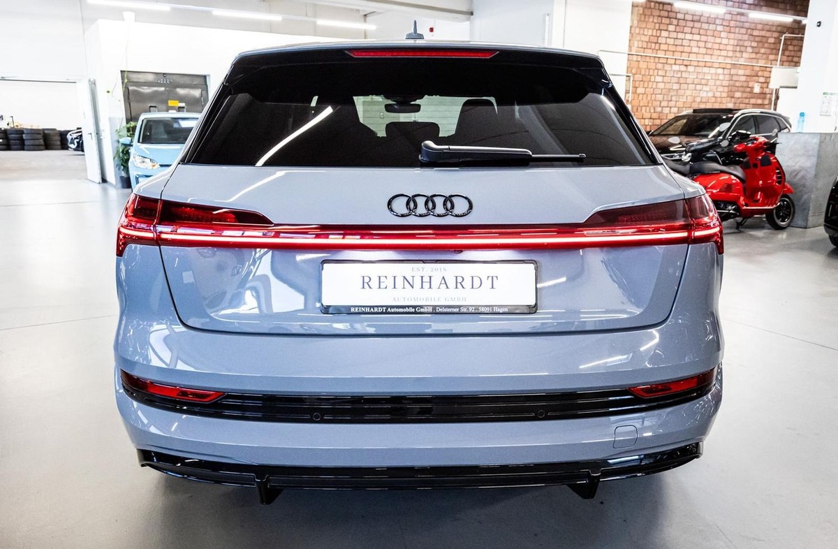 Audi e-tron S 503ch e-quattro Sport Gris Nardo Toit ouvrant Bang&Olufsen
