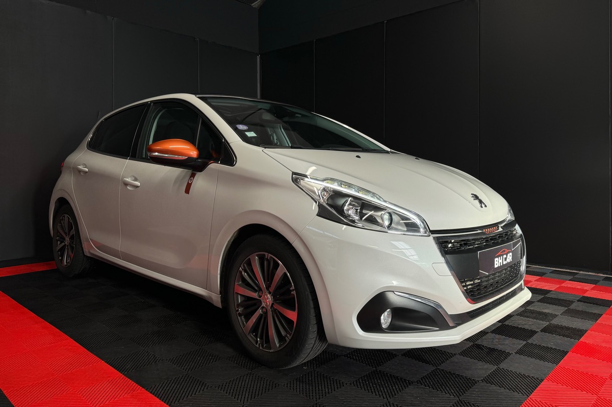 Image: Peugeot 208 1.2 Puretech 110 CH Roland-Garros Garantie 12 Mois