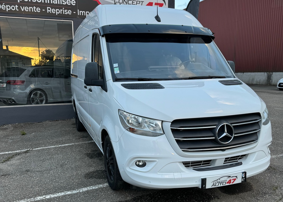 Mercedes-Benz Sprinter 319 V6