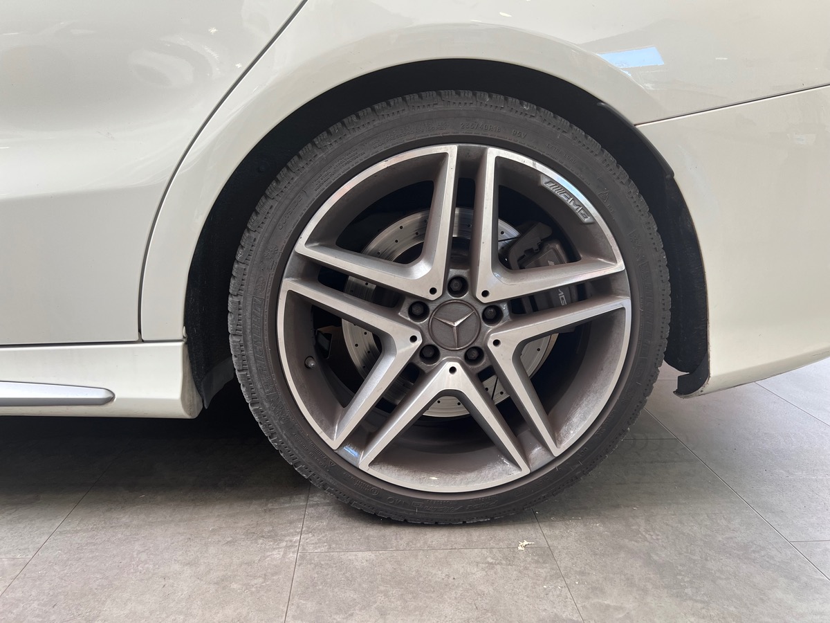 Mercedes-Benz CLA 45 AMG 4MATIC // ENTRETIEN FULL MERCEDES