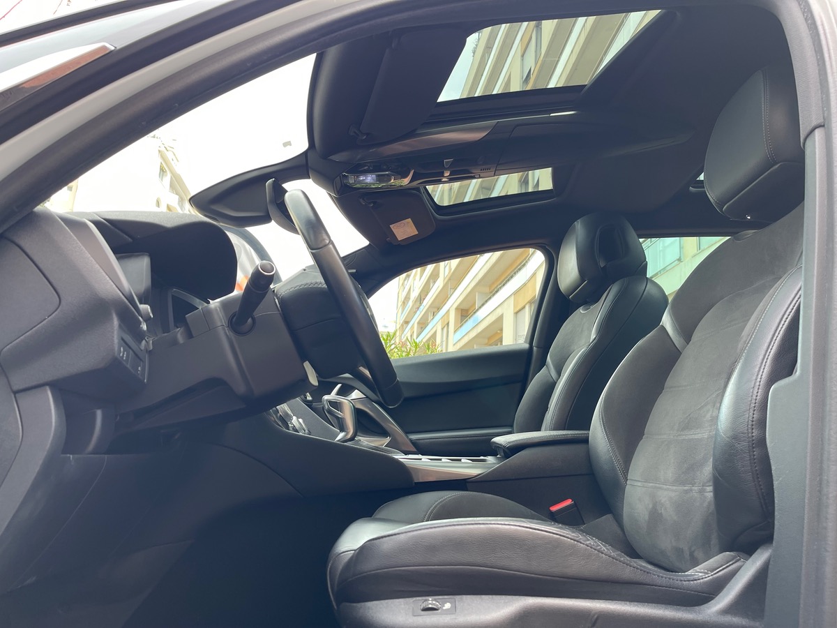 Citroën DS5 1.6 THP 165 CV / Toit Panoramique / Sport Chic / Cuir Alcantara / Caméra / GPS