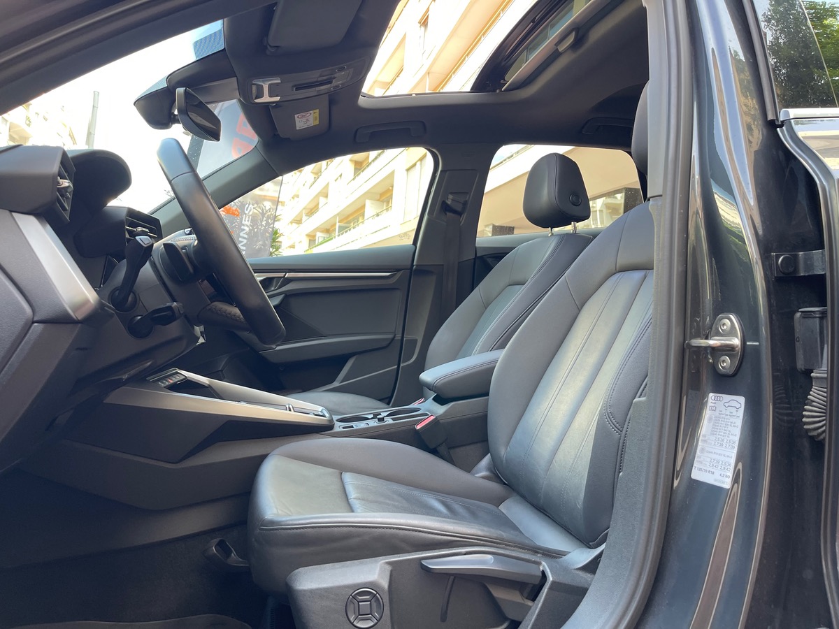 Audi A3 Sportback 35 TFSI 150 CV / Toit Ouvrant / S Line / Intérieur Cuir