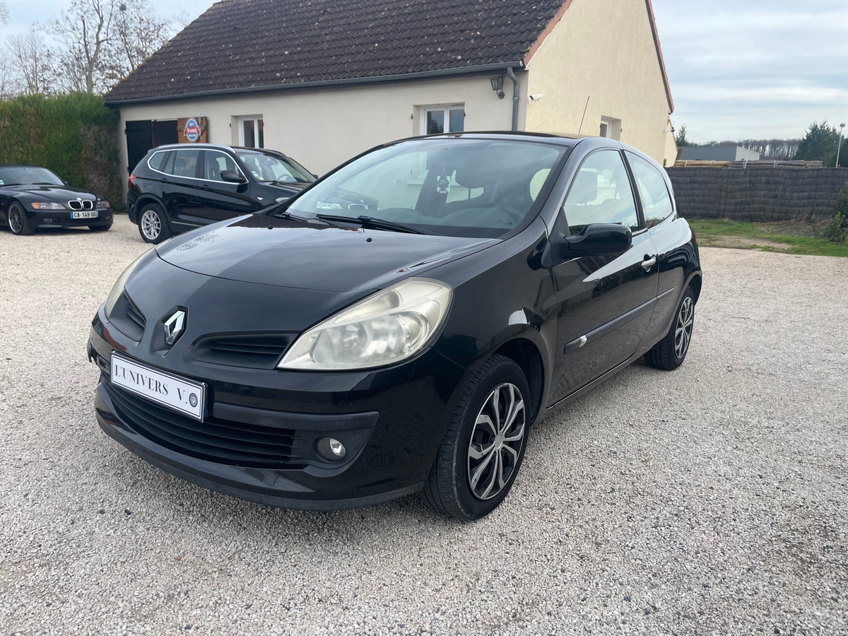 RENAULT Clio 1.5 dci