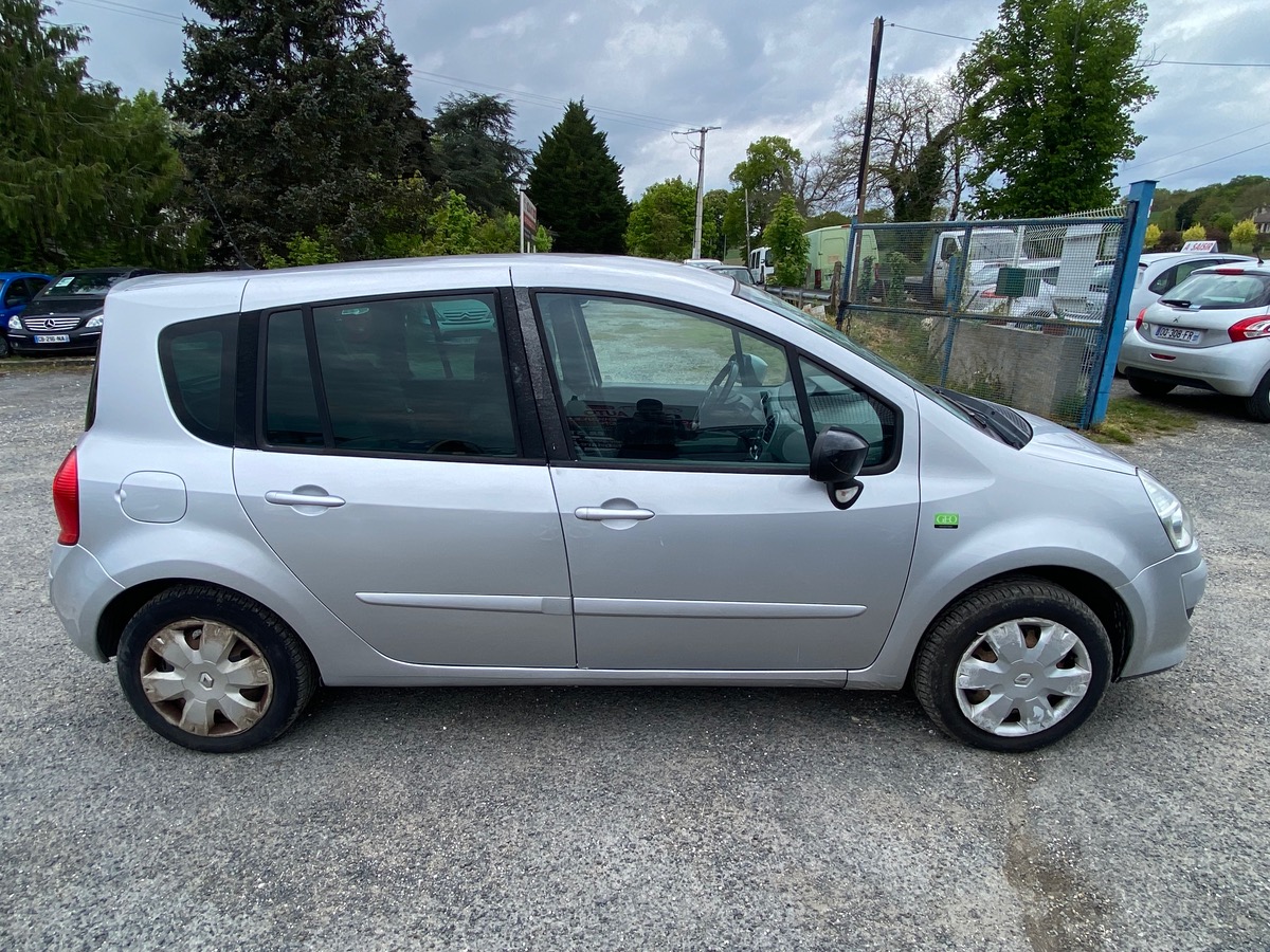 RENAULT Modus 1.5 dci 90cv bon état 2010 200023km