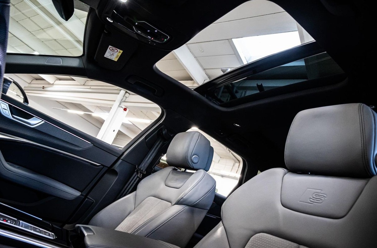 Audi A6 Avant 55 TFSI e 367ch Compétition quattro S tronic 7 B&O Toit ouvrant Attelage